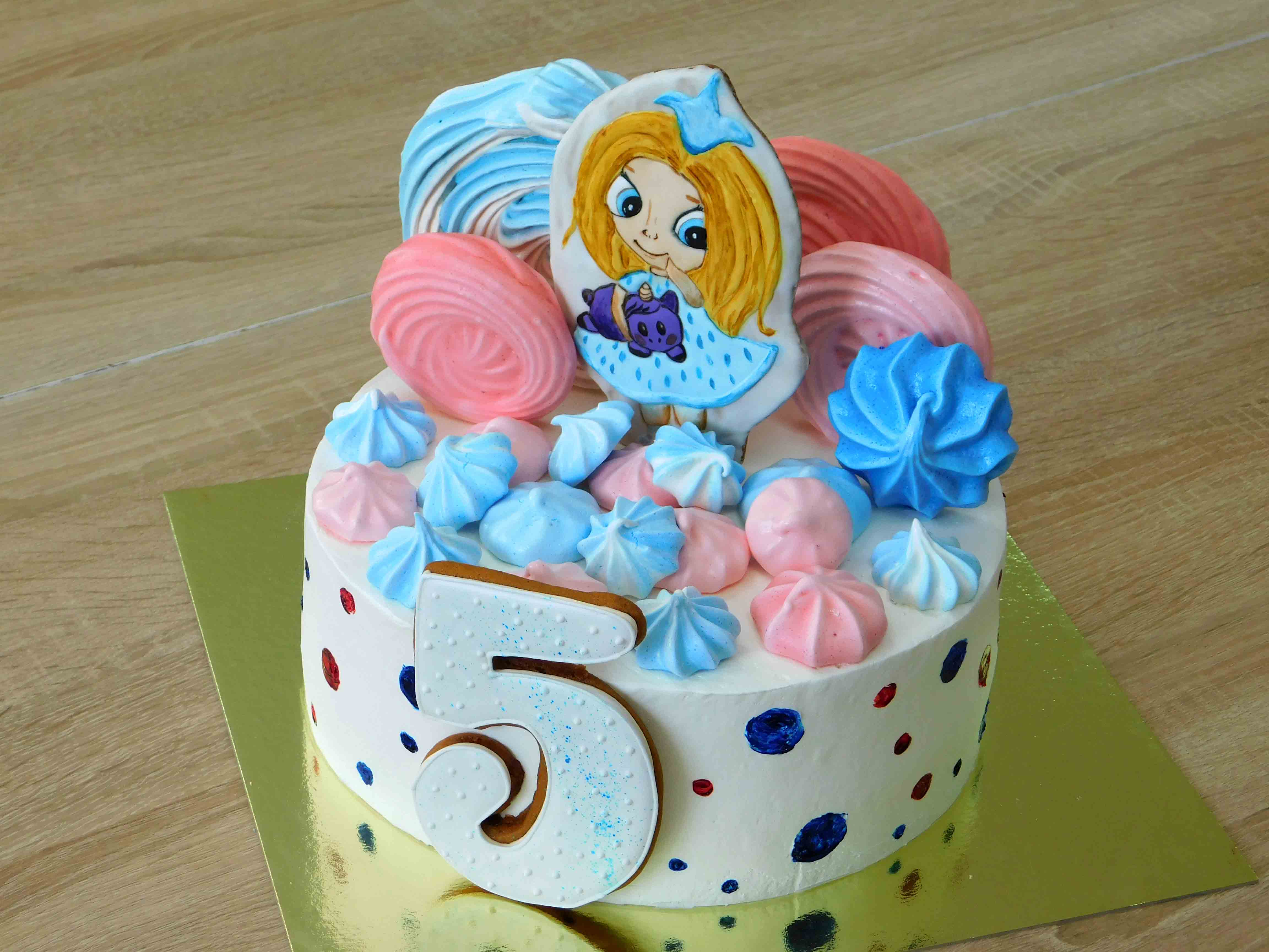 торт для девочки на день рождения, торт с пряниками, торт с безе