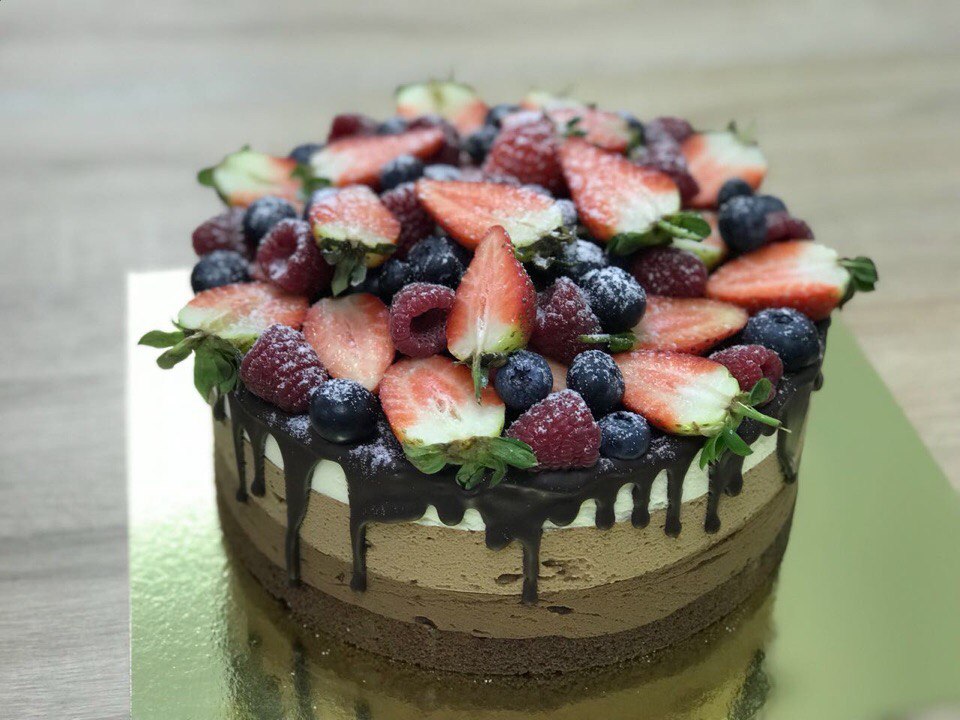 торт с ягодами, открытый торт
