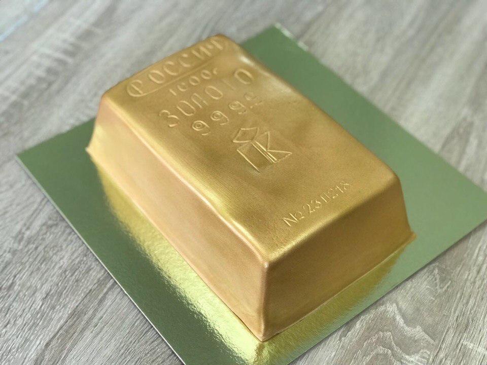 торт в виде слитка золота