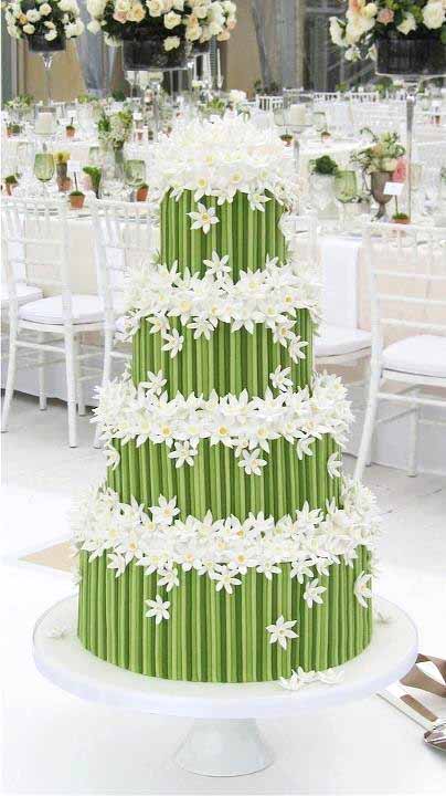 многоярусный свадебный торт 